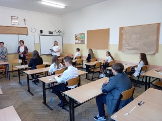  416 uczniów przystąpiło dzisiaj w Gminie Kępno do egzaminu ósmoklasisty