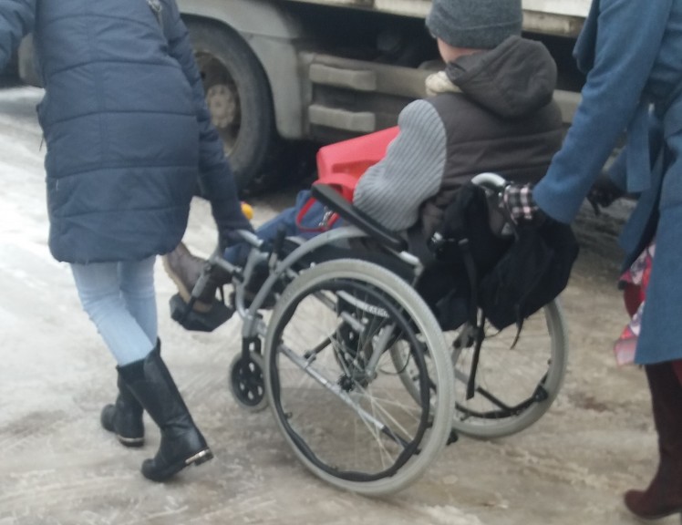 Chodniki i ulice nie dla niepełnosprawnych? 
