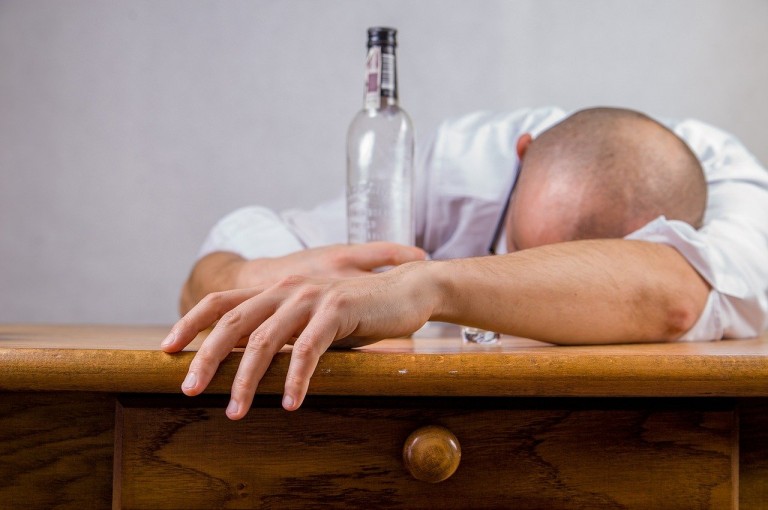  Jazda pod wpływem alkoholu - błąd, za który grozi odpowiedzialność karna