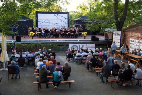  Filmowy koncert Miejskiej Orkiestry Dętej 