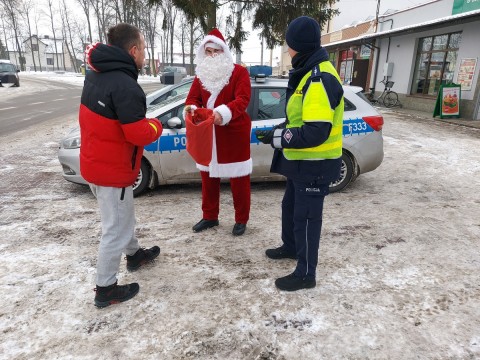  Policyjny Mikołaj w powiecie wieruszowskim 