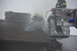  Budynek w ogniu. 3 osoby trafiły do szpitala 